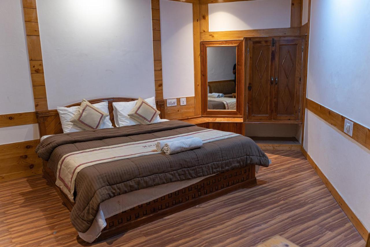 The Conifer Hotel Manali  Exterior photo